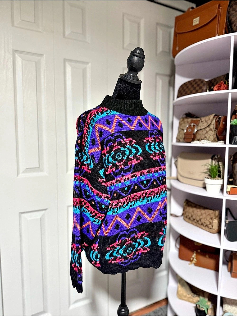 Authentic Vintage Croquet Club Geometric Crewneck Sweater in Black & Purple Like - Picture 3 of 9